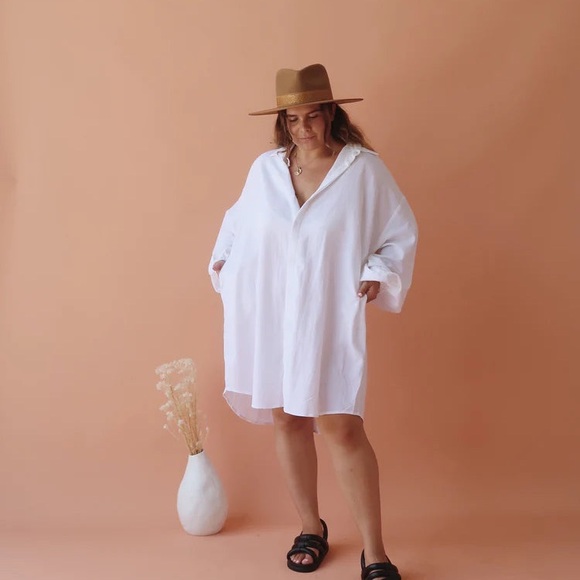 Ziggy & the sun white myer smock dress - Picture 2 of 5